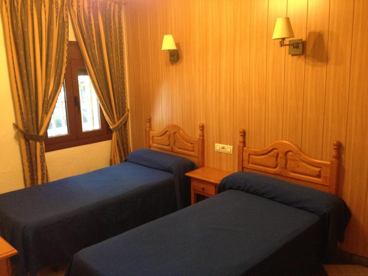Hostal Delfin Verde Алмерия Екстериор снимка
